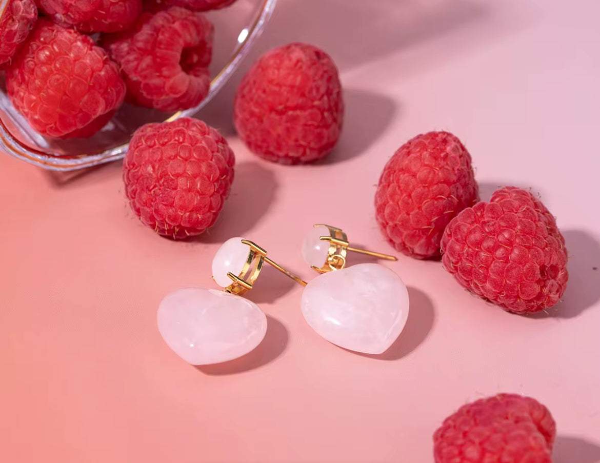 Raspberries heart
