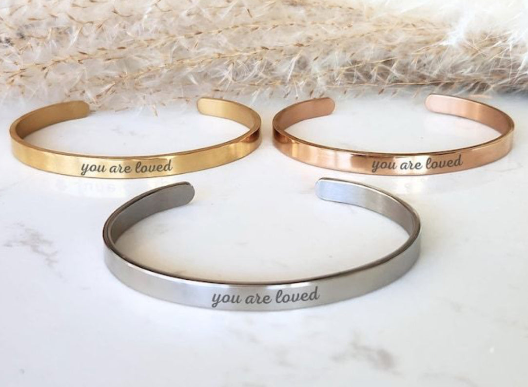 Bar cuff bangles for engraving